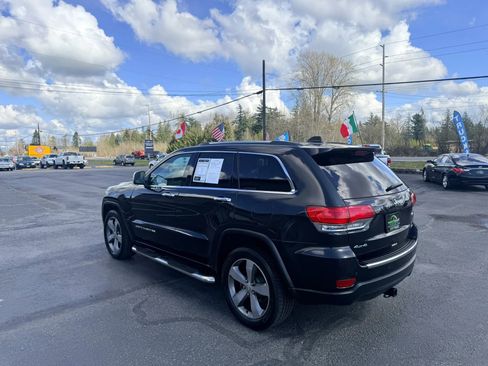 Used 2016 Jeep Grand Cherokee Limited AWD/4WD image 6