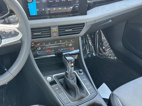 New 2026 Volkswagen Jetta SE image 10