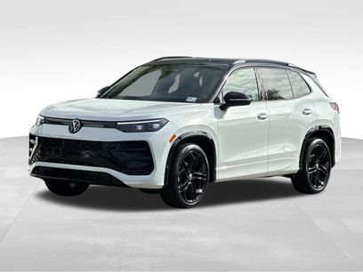 New 2025 Volkswagen Tiguan SE R-Line