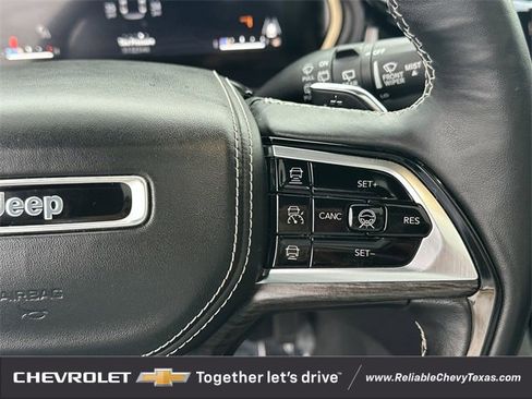 Used 2023 Jeep Grand Cherokee L Overland w/ Advanced Protech Group III image 15