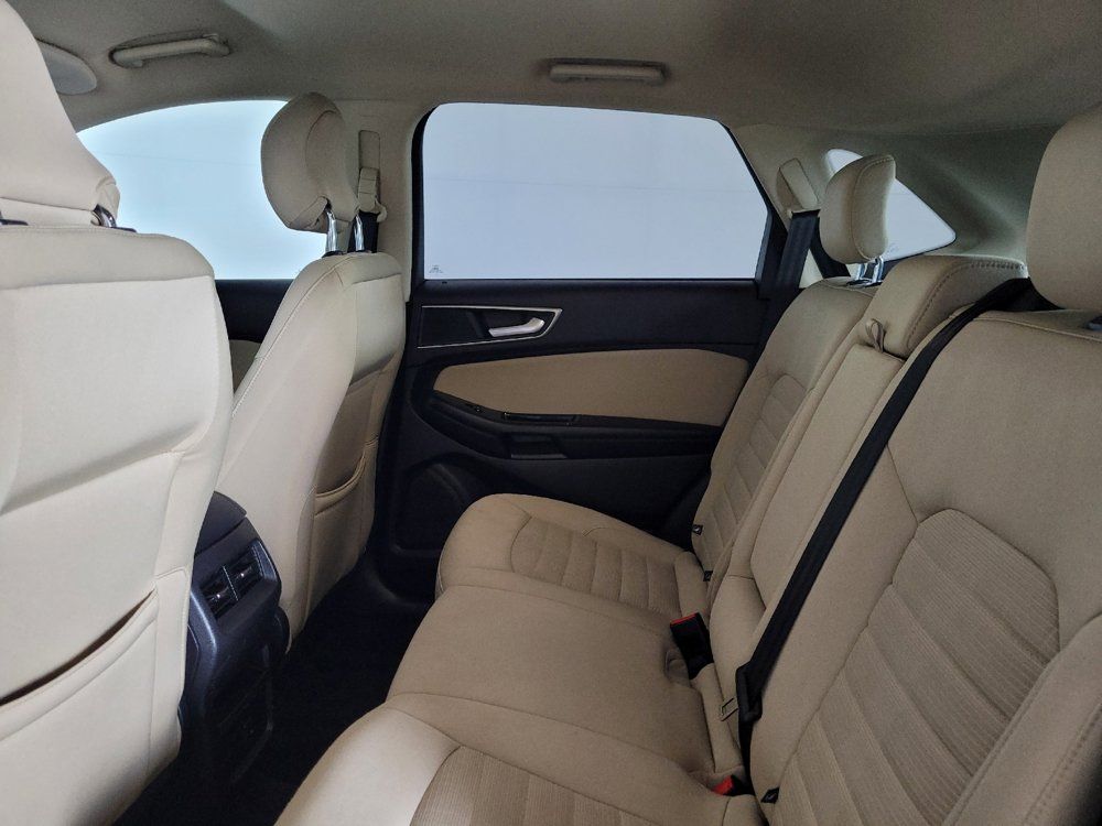 Used 2018 Ford Edge SEL w/ Cargo Accessory Package FWD image 18