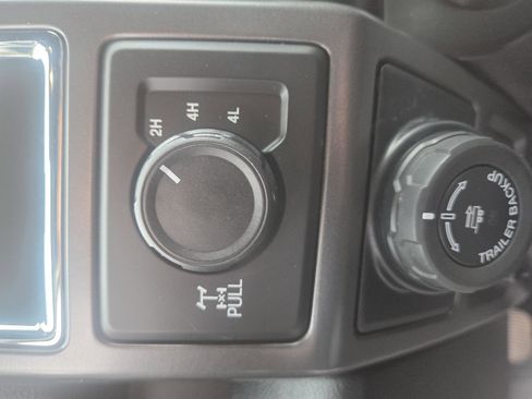 Used 2016 Ford F150 XLT w/ Equipment Group 302A Luxury image 16