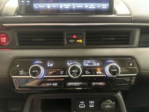 Used 2025 Honda Pilot EX-L image 24