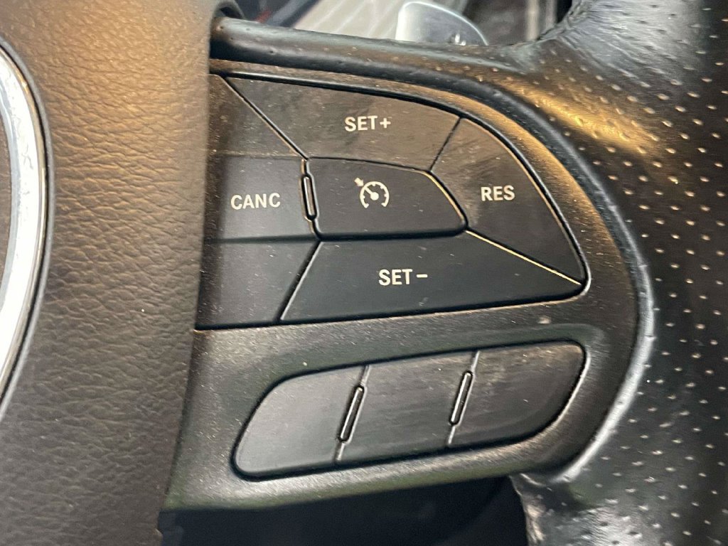 Used 2022 Dodge Charger Scat Pack w/ Daytona Edition Group RWD image 11