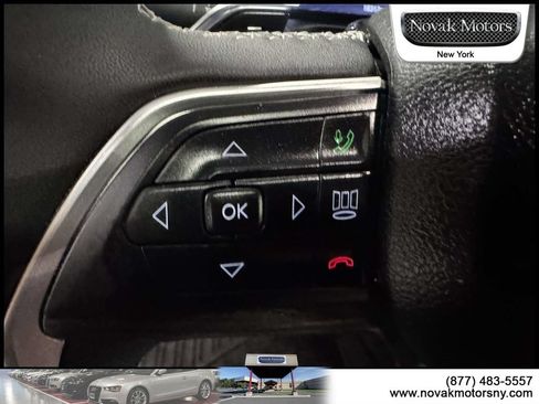 Used 2023 Jeep Grand Cherokee Limited AWD/4WD image 23