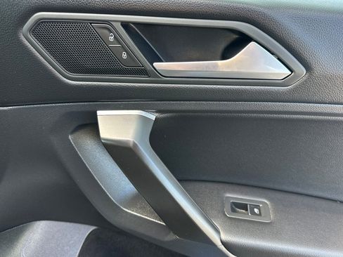 Used 2021 Volkswagen Tiguan SE R-Line FWD image 23