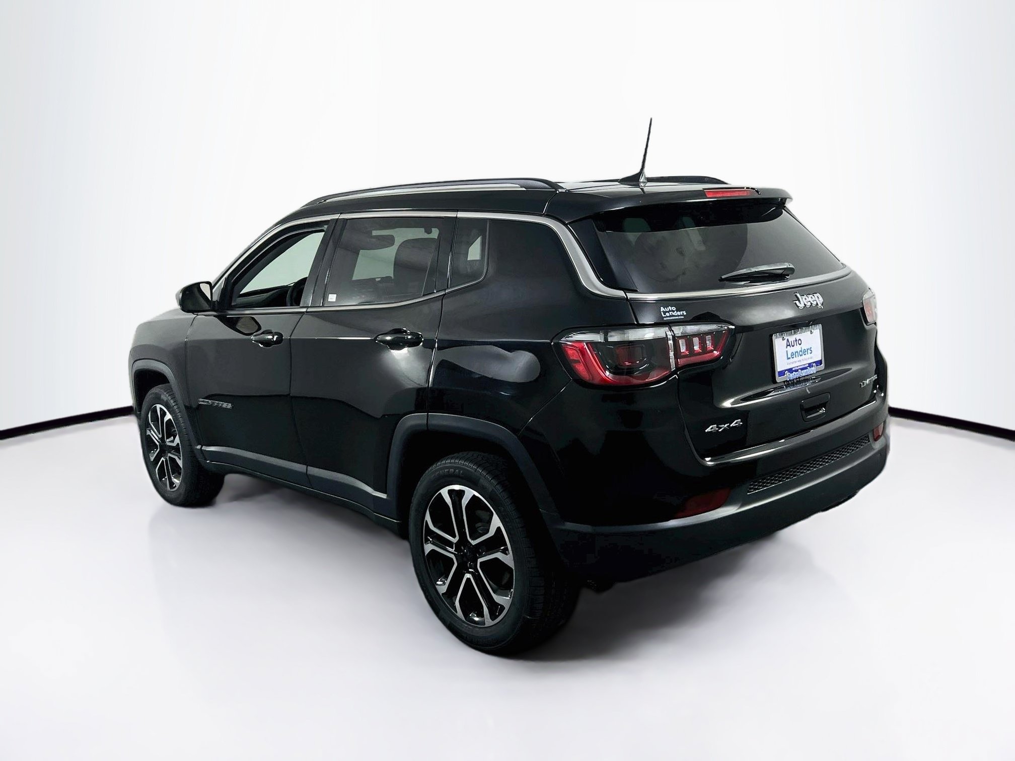 Used 2022 Jeep Compass Limited AWD/4WD image 7