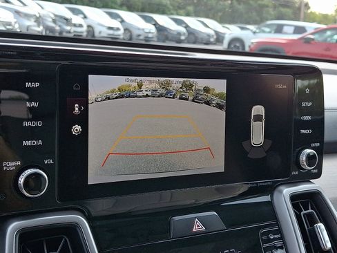 Certified 2023 Kia Sorento S w/ Panoramic Sunroof Package AWD/4WD image 20