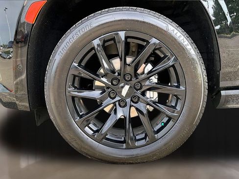 Used 2022 Cadillac Escalade Sport Platinum w/ LPO, ONYX Package AWD/4WD image 8