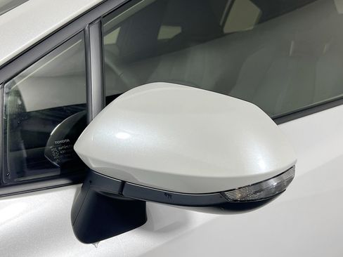 Used 2024 Toyota Corolla SE FWD image 12