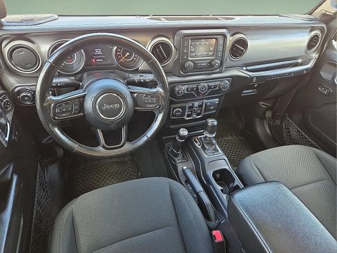Used 2019 Jeep Wrangler Unlimited Sport S AWD/4WD image 6