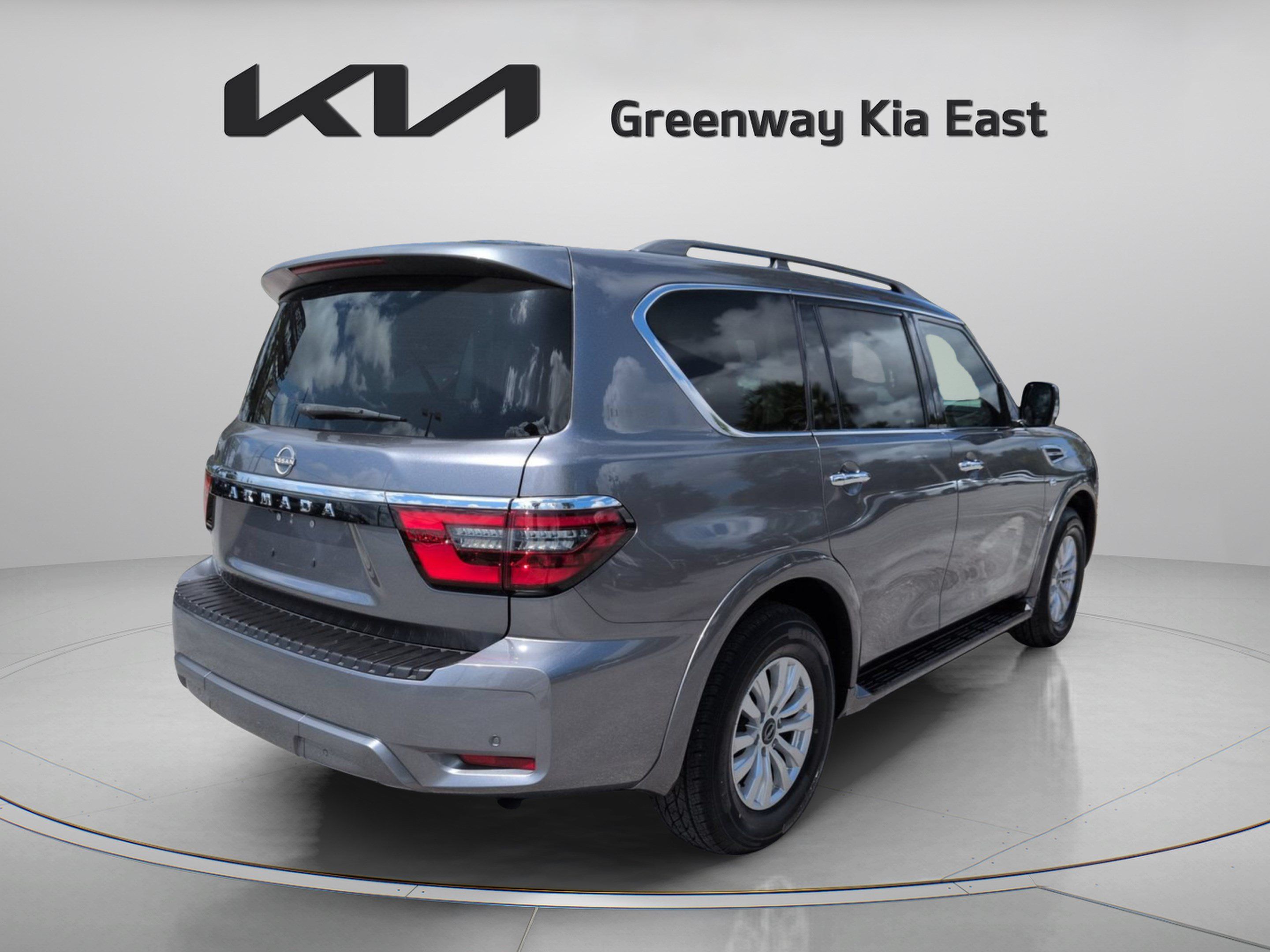 Used 2022 Nissan Armada SV w/ Cargo Package RWD image 6