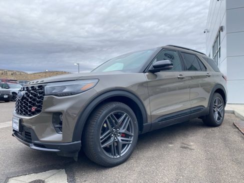 New 2026 Ford Explorer ST w/ Sun And Sound Package image 16