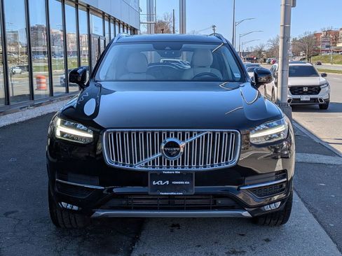 Used 2017 Volvo XC90 T6 Inscription w/ Luxury Package image 3