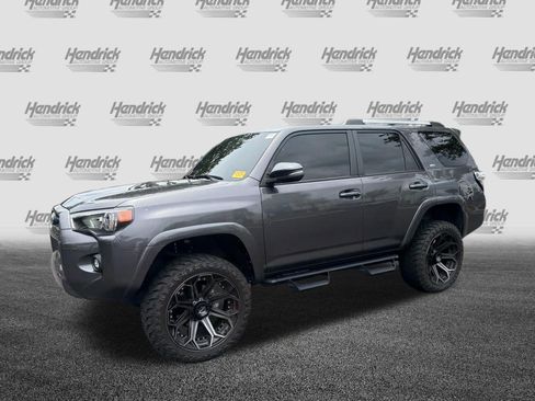 Used 2023 Toyota 4Runner SR5 Premium w/ Moonroof Package AWD/4WD image 10