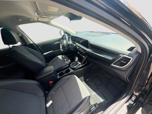Used 2024 Kia Seltos S FWD image 30
