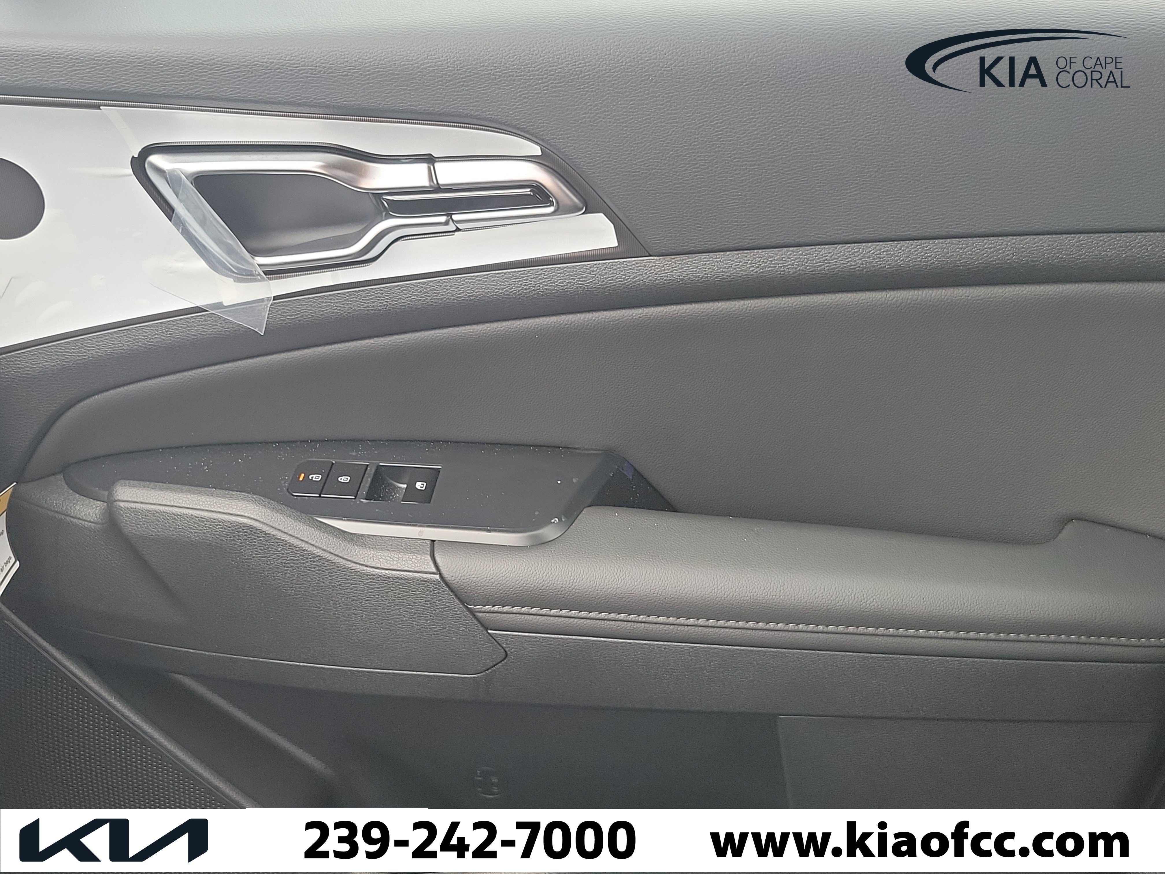 New 2026 Kia Sportage SX FWD image 31
