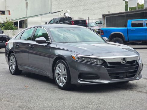 Used 2019 Honda Accord LX image 9