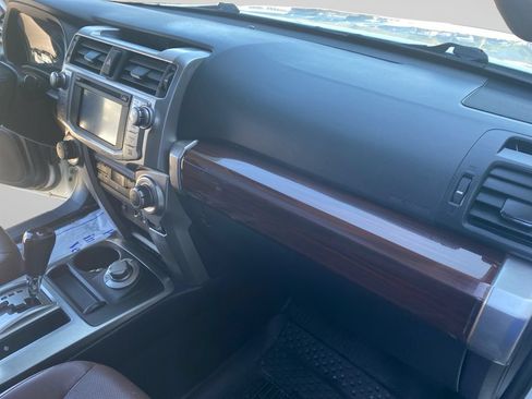 Used 2019 Toyota 4Runner Limited AWD/4WD image 10