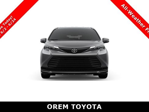New 2026 Toyota Sienna LE FWD image 17