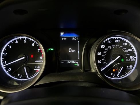 Certified 2022 Toyota Camry SE w/ Convenience Package FWD image 16