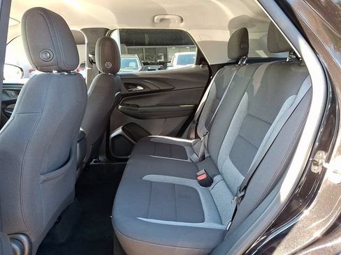 Used 2024 Chevrolet TrailBlazer LT FWD image 10