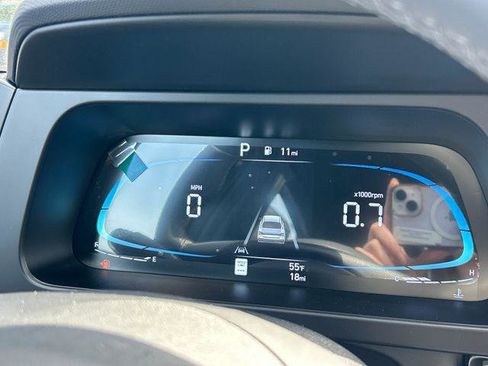 New 2026 Hyundai Elantra Sport FWD image 15