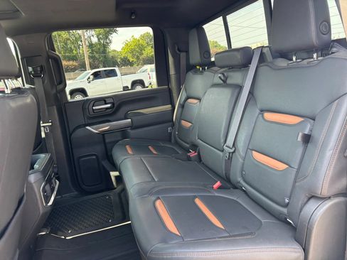Used 2023 GMC Sierra 2500 AT4 w/ AT4 Premium Plus Package AWD/4WD image 16
