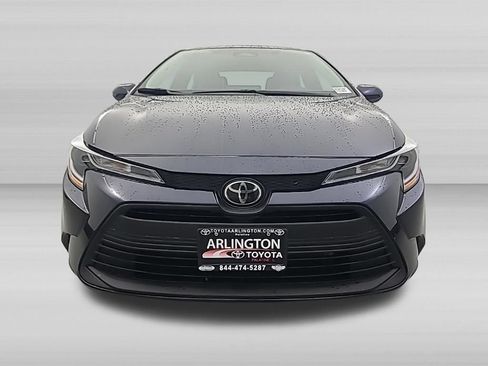Used 2025 Toyota Corolla LE FWD image 10