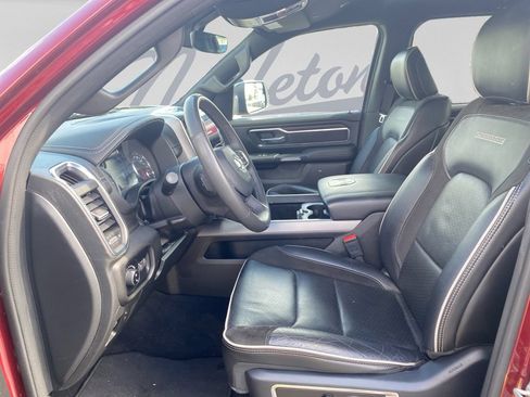 Used 2025 RAM 1500 Laramie AWD/4WD image 15