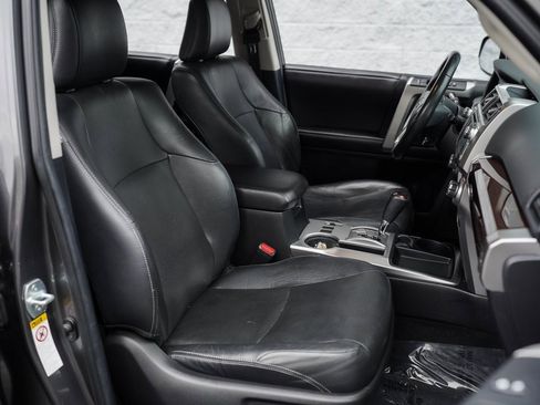 Used 2016 Toyota 4Runner Limited image 25