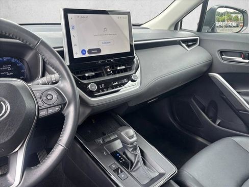 Used 2026 Toyota Corolla Cross XLE FWD image 15