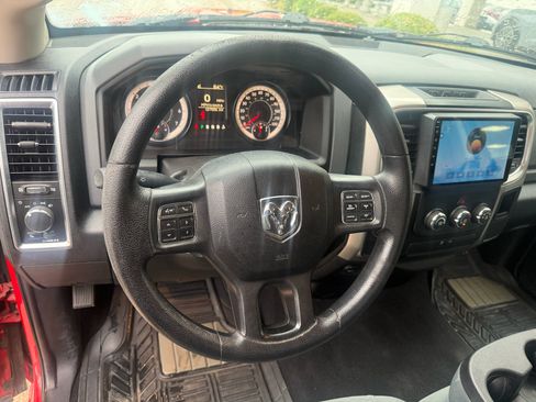 Used 2016 RAM 1500 Classic SLT RWD image 2