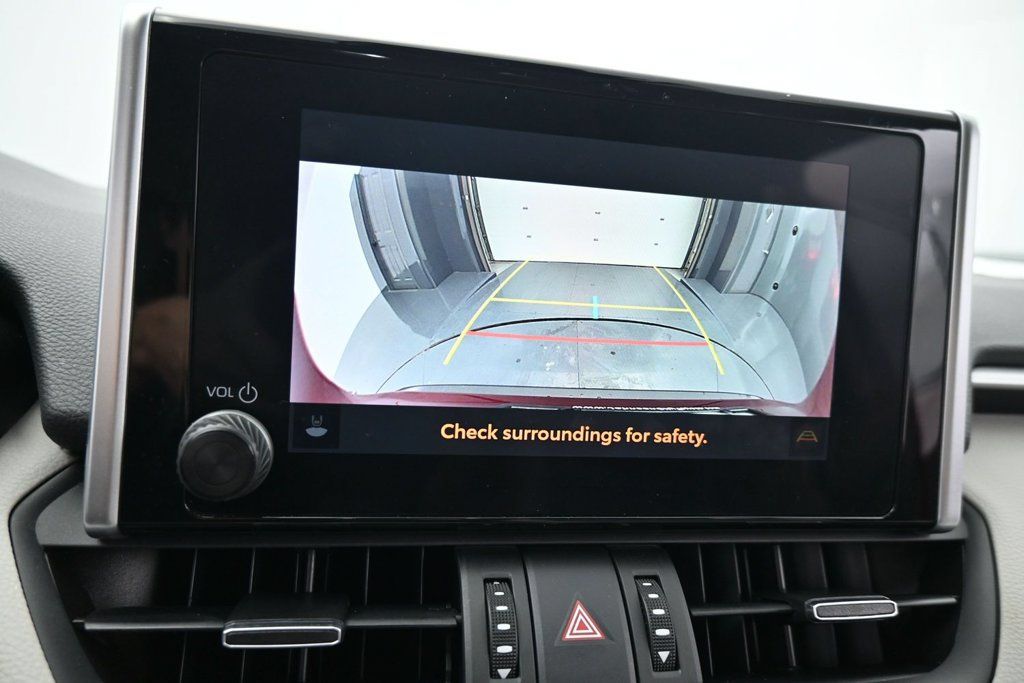 Used 2023 Toyota RAV4 XLE Premium FWD image 18