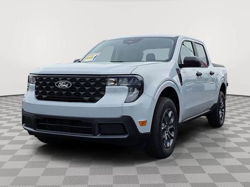 New 2026 Ford Maverick XLT image 3