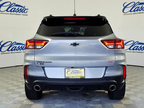 Used 2023 Chevrolet TrailBlazer RS w/ Technology Package FWD image 4