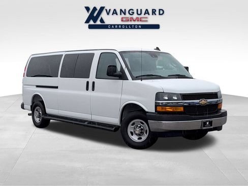 Used 2025 Chevrolet Express 3500 LT w/ LT Preferred Equipment Group RWD image 1