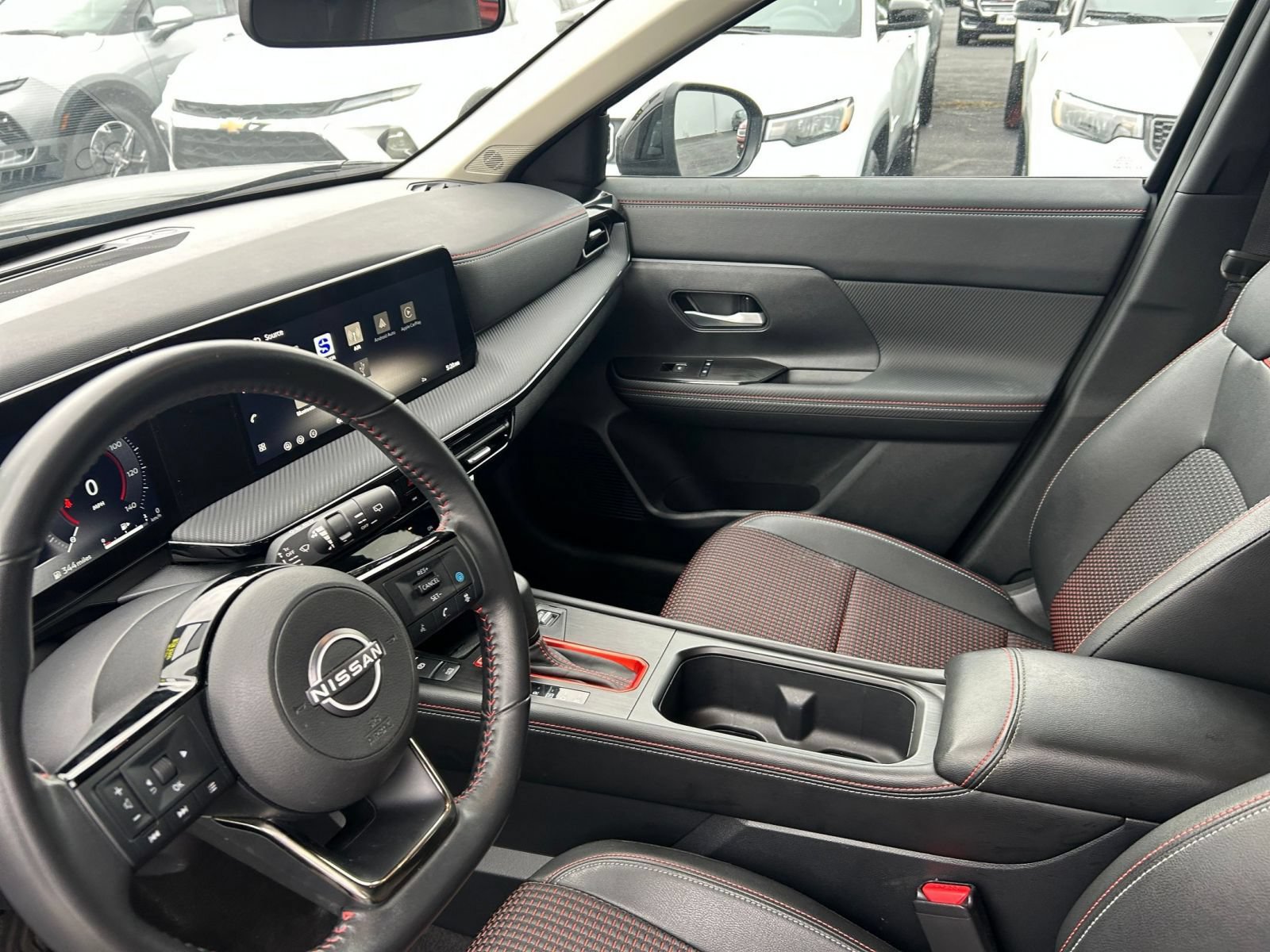 Used 2026 Nissan Kicks SR FWD image 39