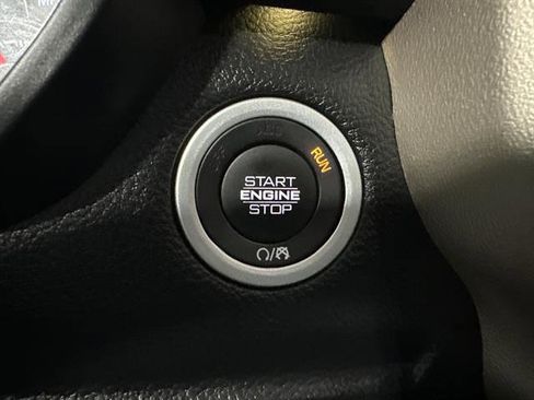 Used 2020 RAM 1500 Laramie image 30