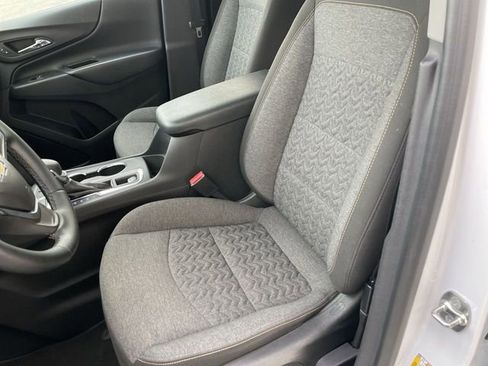Used 2024 Chevrolet Equinox LT image 11