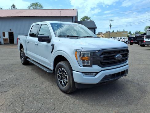 Used 2022 Ford F150 XLT w/ Equipment Group 302A High AWD/4WD image 8