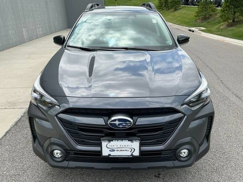 Certified 2025 Subaru Outback Premium AWD/4WD image 8