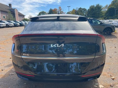 New 2025 Kia EV6 Wind image 3