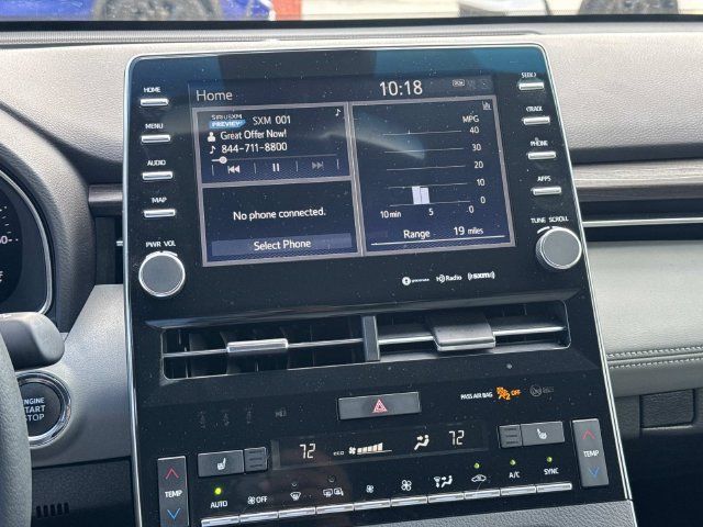 Used 2020 Toyota Avalon XLE FWD image 25