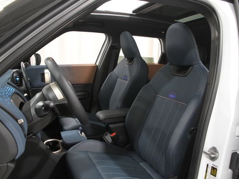 Certified 2025 MINI Cooper Countryman S image 5