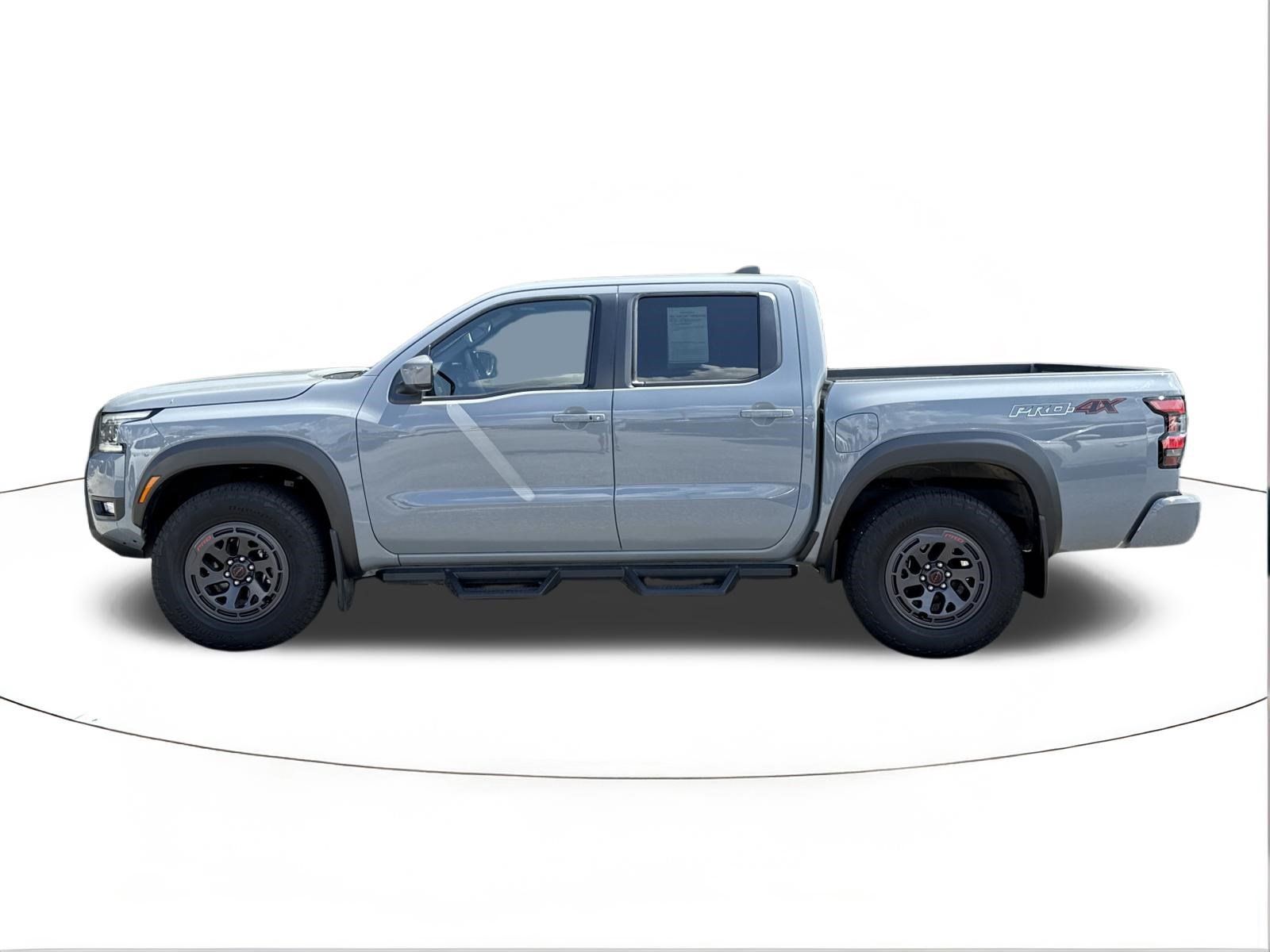 Used 2025 Nissan Frontier PRO-4X AWD/4WD image 6
