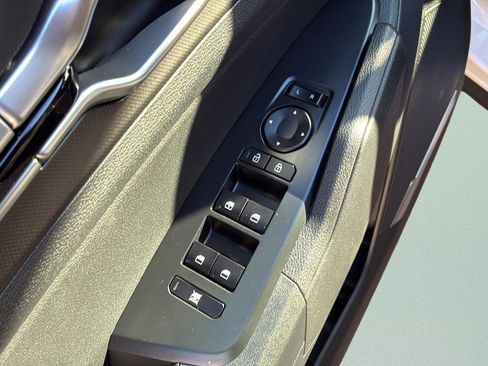 New 2026 Kia Sportage LX image 21