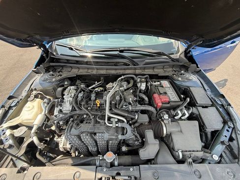 Used 2025 Nissan Altima 2.5 SV FWD image 31