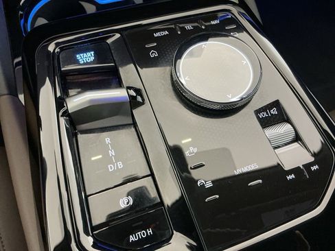 Certified 2024 BMW i5 eDrive40i w/ Premium Package image 14