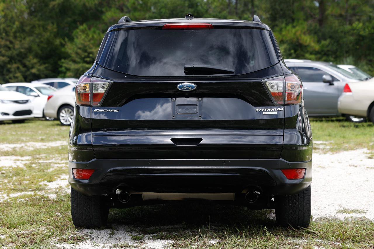 Used 2017 Ford Escape Titanium FWD image 7